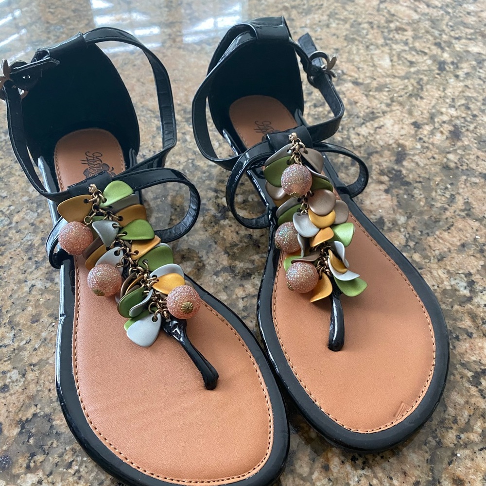 Apple bottoms flat sandals